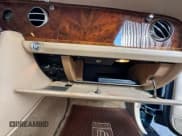 ✅ 1997 Rolls-Royce Silver Spur • VIN: SCAZN19C3VCX59072 • Lot: 81083365. Wystawiony na Copart z przebiegiem 26 202 mil. Bezpłatny archiwum sprzedaży aukcyjnych z USA i szczegółowy raport historii pojazdu na DreamBid. Zdjęcie 14.