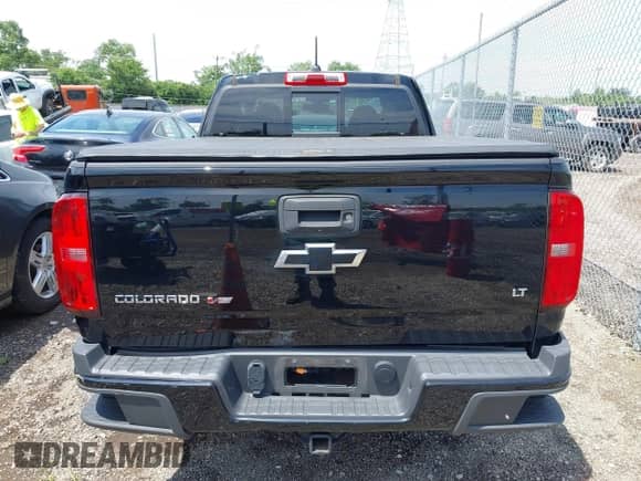 2019 Chevrolet Colorado 4WD LT с VIN 1GCHTCEN5K1322162, выставлен на аукционе IAAI как лот 42790846 с пробегом 64 723 миль миль и . История ставок и продаж доступна на DreamBid. Изображение 16.