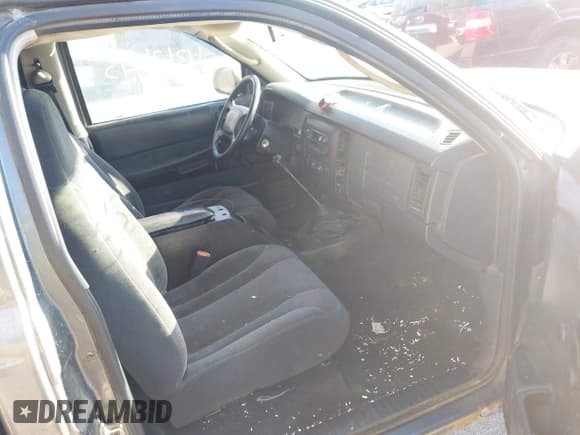 ✅ 2002 Dodge Dakota • VIN: 1B7FL16XX2S612502 • Lot: 43626215. Wystawiony na IAAI z przebiegiem 159 263 mil. Bezpłatny archiwum sprzedaży aukcyjnych z USA i szczegółowy raport historii pojazdu na DreamBid. Zdjęcie 5.