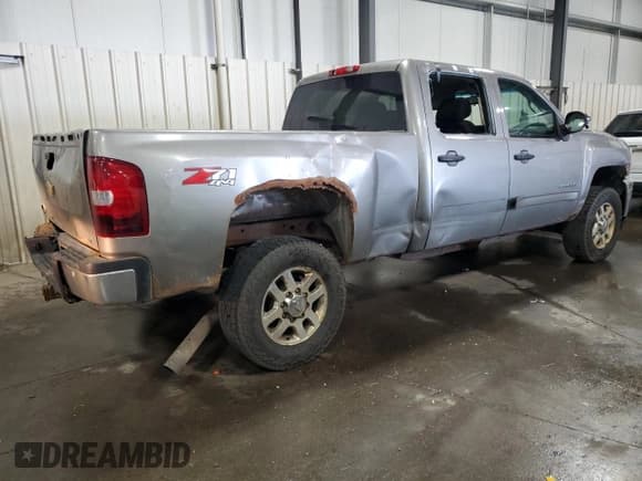 ✅ 2013 Chevrolet Silverado 2500HD LT • VIN: 1GC1KXCG6DF205860 • Lot: 70763665. Listed on Copart with 277,813 mi. Free auction sales archive from the USA and detailed vehicle history report at DreamBid. Image 3.