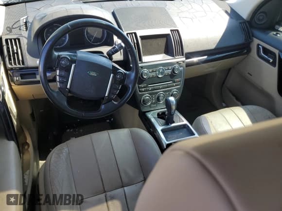 ✅ 2013 Land Rover LR2 • VIN: SALFR2BG0DH339850 • Lot: 74948704. Wystawiony na Copart z przebiegiem Nie podano. Bezpłatny archiwum sprzedaży aukcyjnych z USA i szczegółowy raport historii pojazdu na DreamBid. Zdjęcie 8.