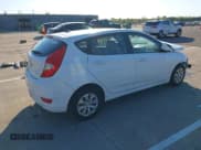 ✅ 2017 Hyundai Accent SE • VIN: KMHCT5AE6HU338434 • Лот: 43397886. Опубликован ранее на IAAI с пробегом 140 361 миль. Бесплатный доступ к архиву аукционных продаж из США и подробный отчёт об истории автомобиля на DreamBid. Изображение 4.