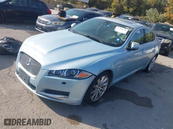 ✅ 2013 Jaguar XF RWD • VIN: SAJWA0ES8DPS99771 • Lot: 43744791. Wystawiony na IAAI z przebiegiem 172 530 mil. Bezpłatny archiwum sprzedaży aukcyjnych z USA i szczegółowy raport historii pojazdu na DreamBid. Zdjęcie 2.