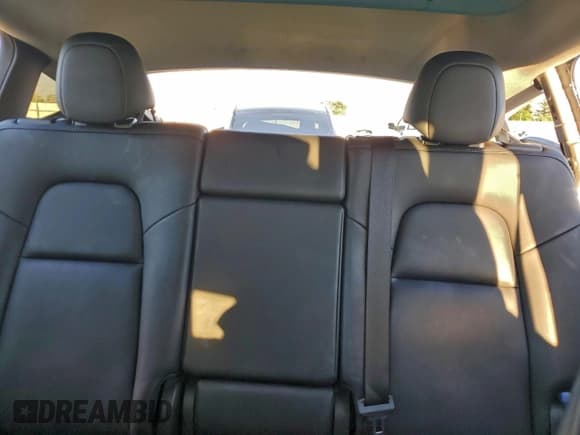 ✅ 2023 Tesla Model Y Long Range • VIN: 7SAYGAEE3PF876486 • Lot: 93963415. Wystawiony na Copart z przebiegiem 25 790 mil. Bezpłatny archiwum sprzedaży aukcyjnych z USA i szczegółowy raport historii pojazdu na DreamBid. Zdjęcie 10.