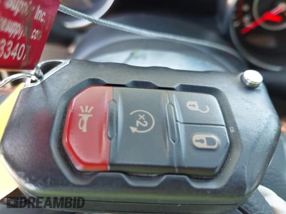 ✅ 2020 Jeep Gladiator Mojave • VIN: 1C6JJTEG3LL202639 • Лот: 42239807. Опубликован ранее на IAAI с пробегом 76 361 миль. Бесплатный доступ к архиву аукционных продаж из США и подробный отчёт об истории автомобиля на DreamBid. Изображение 11.