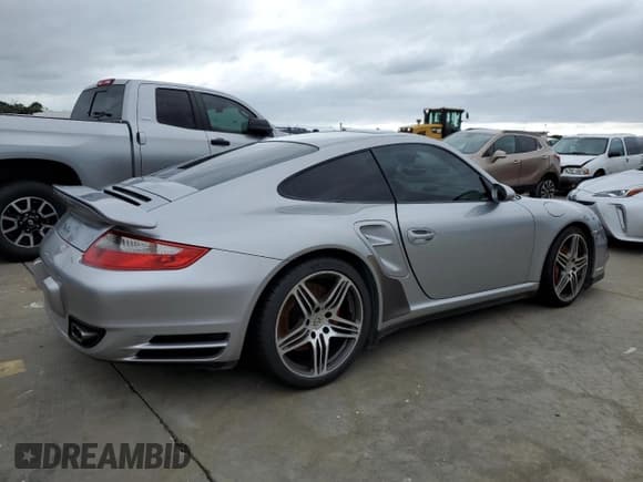 ✅ 2007 Porsche 911 Turbo • VIN: WP0AD29957S784485 • Lot: 75090564. Wystawiony na Copart z przebiegiem Nie podano. Bezpłatny archiwum sprzedaży aukcyjnych z USA i szczegółowy raport historii pojazdu na DreamBid. Zdjęcie 3.