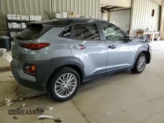 ✅ 2019 Hyundai Kona SEL • VIN: KM8K22AA0KU308301 • Lot: 64051193. Wystawiony na Copart z przebiegiem 68 333 mil mil. Skorzystaj z bezpłatnego archiwum sprzedaży aukcyjnych z USA i zobacz szczegółowy raport historii pojazdu na DreamBid. Zdjęcie 3.