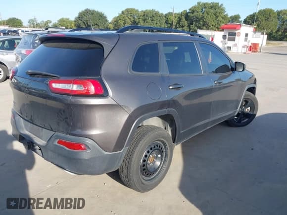 ✅ 2016 Jeep Cherokee Limited • VIN: 1C4PJMDS9GW309441 • Lot: 42844444. Wystawiony na IAAI z przebiegiem 108 427 mil. Bezpłatny archiwum sprzedaży aukcyjnych z USA i szczegółowy raport historii pojazdu na DreamBid. Zdjęcie 4.