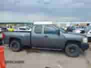 2011 Chevrolet Silverado 1500 Work Truck z VIN 1GCRKPEA4BZ201510, wystawiony jako IAAI lot #43253547 z przebiegiem 189 665 mil mil oraz . Historia ofert i sprzedaży dostępna na DreamBid. Obrazek 13.