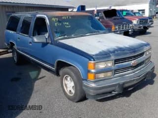 ✅ 1994 Chevrolet Suburban • VIN: 1GNEC16KXRJ386307 • Lot: 86802095. Listed on Copart with 187,051 mi. Free auction sales archive from the USA and detailed vehicle history report at DreamBid. Image 1.