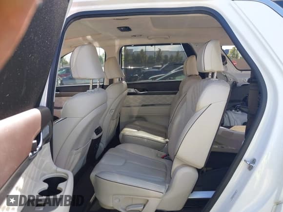 ✅ 2021 Hyundai Palisade Calligraphy • VIN: KM8R7DHE4MU181883 • Lot: 43502975. Wystawiony na IAAI z przebiegiem 82 712 mil. Bezpłatny archiwum sprzedaży aukcyjnych z USA i szczegółowy raport historii pojazdu na DreamBid. Zdjęcie 8.