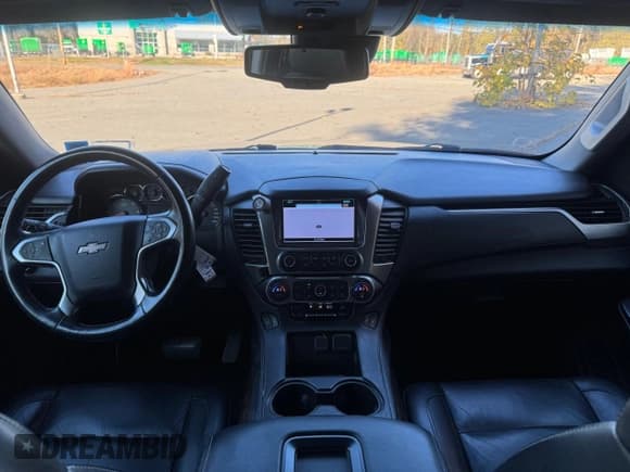 ✅ 2016 Chevrolet Suburban LT • VIN: 1GNSKHKC8GR433135 • Lot: 78522154. Wystawiony na Copart z przebiegiem 296 860 mil. Bezpłatny archiwum sprzedaży aukcyjnych z USA i szczegółowy raport historii pojazdu na DreamBid. Zdjęcie 9.