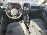 ✅ 2016 Jeep Patriot Latitude • VIN: 1C4NJPFB0GD576887 • Лот: 90511845. Опубликован ранее на Copart с пробегом 200 652 миль. Бесплатный доступ к архиву аукционных продаж из США и подробный отчёт об истории автомобиля на DreamBid. Изображение 8.