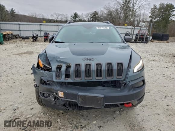 ✅ 2014 Jeep Cherokee Trailhawk • VIN: 1C4PJMBSXEW173045 • Lot: 95015875. Wystawiony na Copart z przebiegiem 150 829 mil. Bezpłatny archiwum sprzedaży aukcyjnych z USA i szczegółowy raport historii pojazdu na DreamBid. Zdjęcie 5.