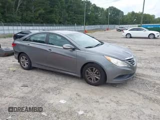 ✅ 2014 Hyundai Sonata GLS • VIN: 5NPEB4AC5EH814705 • Lot: 43109980. Listed on IAAI with 233,189 mi. Free auction sales archive from the USA and detailed vehicle history report at DreamBid. Image 1.