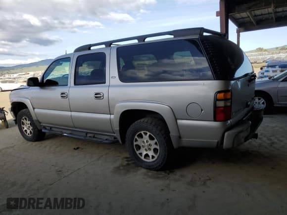 ✅ 2005 Chevrolet Suburban Z71 • VIN: 3GNFK16Z25G113295 • Лот: 47985685. Опубликован ранее на Copart с пробегом Не указан. Бесплатный доступ к архиву аукционных продаж из США и подробный отчёт об истории автомобиля на DreamBid. Изображение 2.