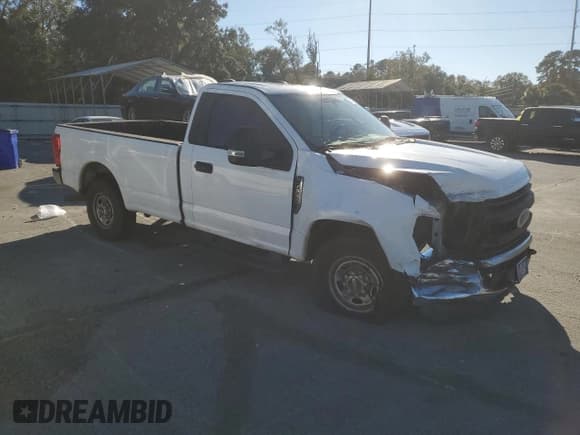 ✅ 2020 Ford F-250 XL • VIN: 1FTBF2A62LED10681 • Lot: 91848945. Wystawiony na Copart z przebiegiem 226 863 mil. Bezpłatny archiwum sprzedaży aukcyjnych z USA i szczegółowy raport historii pojazdu na DreamBid. Zdjęcie 4.