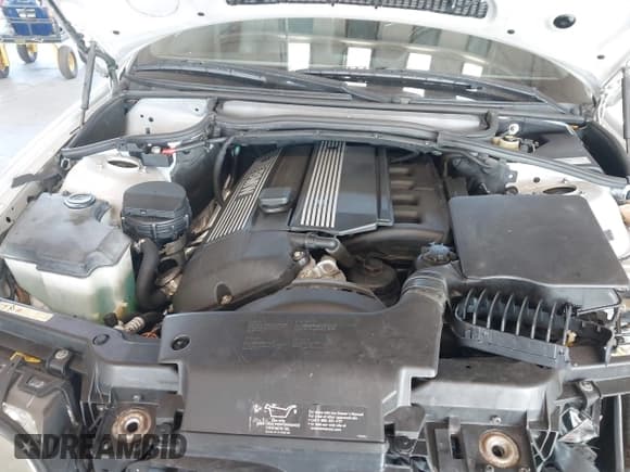 ✅ 2002 BMW 3 Series 325Ci • VIN: WBABS33462PG84856 • Lot: 43784439. Listed on IAAI with 185,539 mi. Free auction sales archive from the USA and detailed vehicle history report at DreamBid. Image 10.