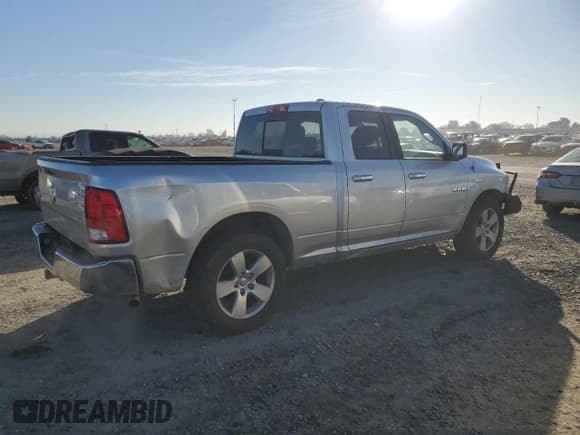 ✅ 2009 Dodge 1500 SLT • VIN: 1D3HB18P09S796780 • Lot: 88502695. Wystawiony na Copart z przebiegiem 184 760 mil. Bezpłatny archiwum sprzedaży aukcyjnych z USA i szczegółowy raport historii pojazdu na DreamBid. Zdjęcie 3.
