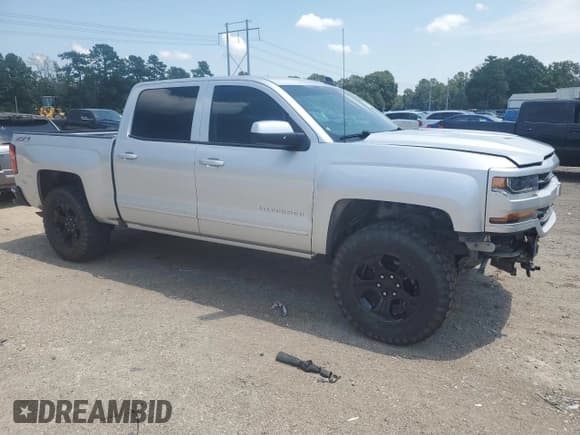 ✅ 2017 Chevrolet Silverado 1500 LT • VIN: 3GCUKRECXHG230932 • Лот: 68038314. Опубликован ранее на Copart с пробегом Не указан. Бесплатный доступ к архиву аукционных продаж из США и подробный отчёт об истории автомобиля на DreamBid. Изображение 4.