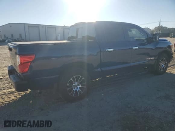 ✅ 2021 Nissan Titan SV • VIN: 1N6AA1EF4MN517375 • Lot: 86134535. Wystawiony na Copart z przebiegiem 45 070 mil. Bezpłatny archiwum sprzedaży aukcyjnych z USA i szczegółowy raport historii pojazdu na DreamBid. Zdjęcie 3.