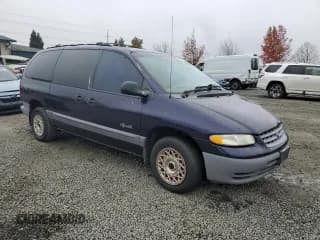 ✅ 1998 Plymouth Voyager SE • VIN: 1P4GP44R1WB592401 • Lot: 82673344. Listed on Copart with 138,979 mi. Free auction sales archive from the USA and detailed vehicle history report at DreamBid. Image 4.