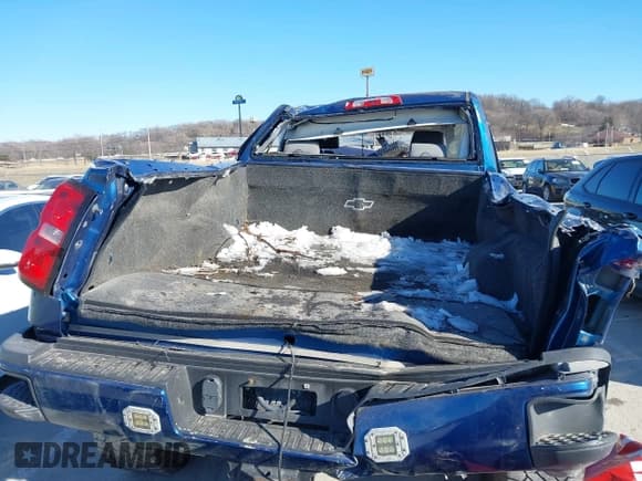 ✅ 2017 Chevrolet Silverado 2500HD Work Truck • VIN: 1GC1KUEY1HF191604 • Lot: 41229847. Wystawiony na IAAI z przebiegiem 90 103 mil. Bezpłatny archiwum sprzedaży aukcyjnych z USA i szczegółowy raport historii pojazdu na DreamBid. Zdjęcie 13.