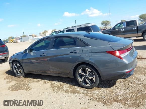 ✅ 2023 Hyundai Elantra Limited • VIN: KMHLP4AG1PU573807 • Lot: 43105632. Listed on IAAI with 39,781 mi. Free auction sales archive from the USA and detailed vehicle history report at DreamBid. Image 14.