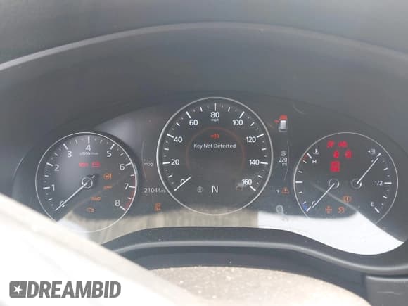 ✅ 2023 Mazda CX-50 S Premium Plus • VIN: 7MMVABEM1PN136600 • Lot: 42873101. Wystawiony na IAAI z przebiegiem 21 044 mil. Bezpłatny archiwum sprzedaży aukcyjnych z USA i szczegółowy raport historii pojazdu na DreamBid. Zdjęcie 7.