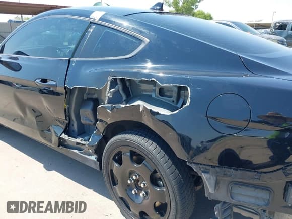 ✅ 2022 Ford Mustang GT • VIN: 1FA6P8CFXN5134440 • Lot: 43142660. Listed on IAAI with 44,087 mi. Free auction sales archive from the USA and detailed vehicle history report at DreamBid. Image 6.