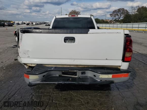 ✅ 2007 Chevrolet Silverado 1500 Work Truck • VIN: 1GCEC14X27Z171509 • Лот: 85854915. Опубликован ранее на Copart с пробегом 318 366 миль. Бесплатный доступ к архиву аукционных продаж из США и подробный отчёт об истории автомобиля на DreamBid. Изображение 6.