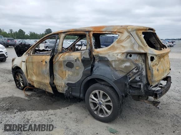 ✅ 2017 Ford Escape SE • VIN: 1FMCU9GDXHUF01265 • Lot: 72560904. Wystawiony na Copart z przebiegiem Nie podano. Bezpłatny archiwum sprzedaży aukcyjnych z USA i szczegółowy raport historii pojazdu na DreamBid. Zdjęcie 2.