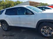 ✅ 2026 GMC Terrain FWD Elevation • VIN: 3GKALMEG7TL217324 • Lot: 43110815. Listed on IAAI with 1,036 mi. Free auction sales archive from the USA and detailed vehicle history report at DreamBid. Image 13.