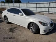 ✅ 2014 Infiniti Q70 • VIN: JN1BY1AR3EM320565 • Лот: 71958514. Опубликован ранее на Copart с пробегом Не указан. Бесплатный доступ к архиву аукционных продаж из США и подробный отчёт об истории автомобиля на DreamBid. Изображение 4.