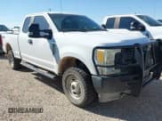 ✅ 2017 Ford F-250 XL • VIN: 1FT7X2B62HEC15787 • Lot: 43143366. Listed on IAAI with 169,124 mi. Free auction sales archive from the USA and detailed vehicle history report at DreamBid. Image 1.
