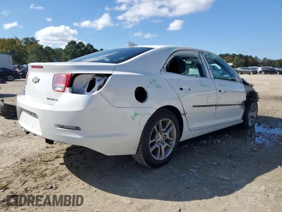 ✅ 2015 Chevrolet Malibu LT • VIN: 1G11C5SLXFF103912 • Lot: 84558535. Listed on Copart with 112,483 mi. Free auction sales archive from the USA and detailed vehicle history report at DreamBid. Image 3.