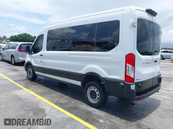 ✅ 2020 Ford Transit Passenger XL • VIN: 1FBAX2C87LKB20162 • Lot: 42712190. Wystawiony na IAAI z przebiegiem 48 545 mil. Bezpłatny archiwum sprzedaży aukcyjnych z USA i szczegółowy raport historii pojazdu na DreamBid. Zdjęcie 3.
