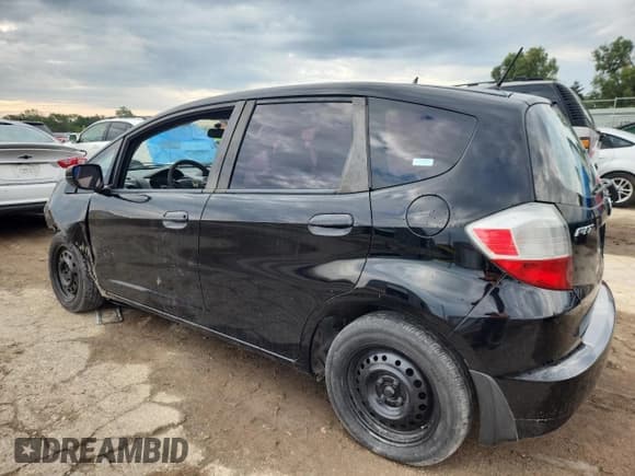 ✅ 2009 Honda Fit • VIN: JHMGE87209S065890 • Лот: 80414225. Опубликован ранее на Copart с пробегом 139 570 миль. Бесплатный доступ к архиву аукционных продаж из США и подробный отчёт об истории автомобиля на DreamBid. Изображение 2.