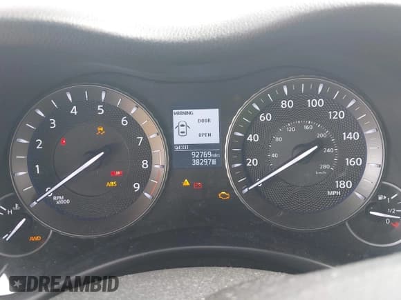 ✅ 2015 Infiniti Q70 • VIN: JN1BY1PR8FM830614 • Лот: 42899916. Опубликован ранее на IAAI с пробегом 92 769 миль. Бесплатный доступ к архиву аукционных продаж из США и подробный отчёт об истории автомобиля на DreamBid. Изображение 7.