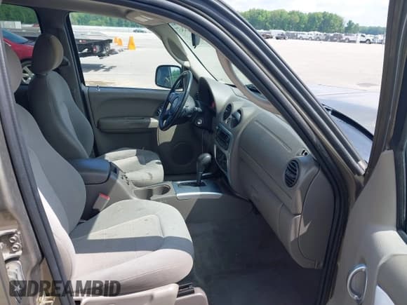 ✅ 2003 Jeep Liberty Limited • VIN: 1J4GL58K63W581296 • Lot: 42252437. Listed on IAAI with 191,041 mi. Free auction sales archive from the USA and detailed vehicle history report at DreamBid. Image 5.