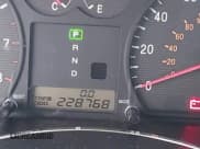 ✅ 2004 Hyundai Sonata GLS • VIN: KMHWF35H14A049339 • Lot: 41931705. Listed on IAAI with 228,768 mi. Free auction sales archive from the USA and detailed vehicle history report at DreamBid. Image 15.