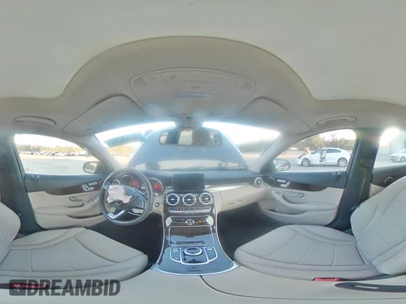 ✅ 2018 Mercedes-Benz C 300 • VIN: WDDWF4KB2JR327193 • Lot: 93684195. Wystawiony na Copart z przebiegiem 61 567 mil. Bezpłatny archiwum sprzedaży aukcyjnych z USA i szczegółowy raport historii pojazdu na DreamBid. Zdjęcie 15.