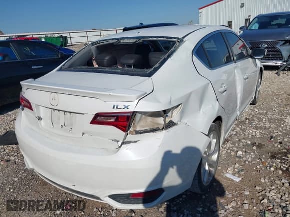 ✅ 2017 Acura ILX • VIN: 19UDE2F39HA010338 • Lot: 43523945. Listed on IAAI with 112,673 mi. Free auction sales archive from the USA and detailed vehicle history report at DreamBid. Image 4.