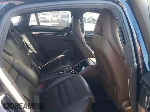 ✅ 2017 Porsche Panamera 4S • VIN: WP0AB2A77HL120765 • Lot: 84542445. Listed on Copart with 95,711 mi. Free auction sales archive from the USA and detailed vehicle history report at DreamBid. Image 10.