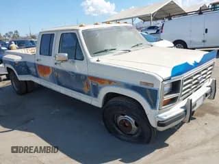 ✅ 1986 Ford F-350 • VIN: 2FTJW35L0GCA11655 • Lot: 43236194. Wystawiony na IAAI z przebiegiem 58 931 mil. Bezpłatny archiwum sprzedaży aukcyjnych z USA i szczegółowy raport historii pojazdu na DreamBid. Zdjęcie 1.