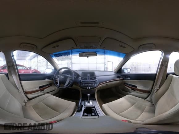 ✅ 2011 Honda Accord EX • VIN: 1HGCP2F75BA056720 • Lot: 43218900. Wystawiony na IAAI z przebiegiem 126 787 mil. Bezpłatny archiwum sprzedaży aukcyjnych z USA i szczegółowy raport historii pojazdu na DreamBid. Zdjęcie 18.