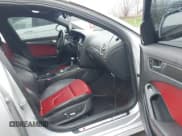 ✅ 2013 Audi S4 Premium Plus • VIN: WAUBGAFL8DA096954 • Lot: 42016251. Wystawiony na IAAI z przebiegiem 131 776 mil. Bezpłatny archiwum sprzedaży aukcyjnych z USA i szczegółowy raport historii pojazdu na DreamBid. Zdjęcie 5.