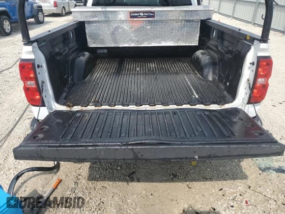 ✅ 2015 Chevrolet Silverado 1500 LT • VIN: 1GCRCREC5FZ158389 • Лот: 74570974. Опубликован ранее на Copart с пробегом 183 524 миль. Бесплатный доступ к архиву аукционных продаж из США и подробный отчёт об истории автомобиля на DreamBid. Изображение 6.