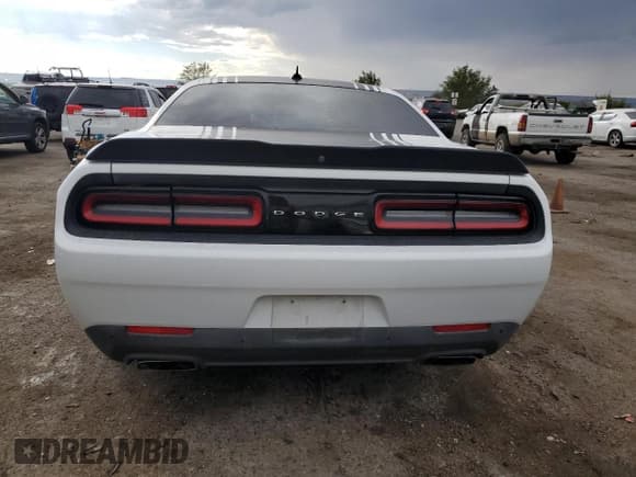 ✅ 2018 Dodge Challenger R/T Plus Shaker • VIN: 2C3CDZBT2JH251925 • Lot: 71753494. Listed on Copart with 77,924 mi. Free auction sales archive from the USA and detailed vehicle history report at DreamBid. Image 6.