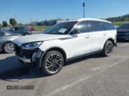 ✅ 2021 Lincoln Aviator Reserve • VIN: 5LM5J7XC6MGL18545 • Лот: 43371338. Опубликован ранее на IAAI с пробегом 55 657 миль. Бесплатный доступ к архиву аукционных продаж из США и подробный отчёт об истории автомобиля на DreamBid. Изображение 2.